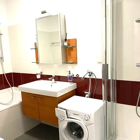 Grazbachgasse - Gratis Tiefgaragenplatz * Γκρατς